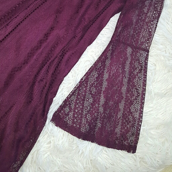 Dresses - Picture 3 of 4